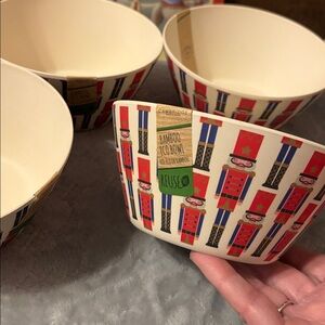 NWT bamboo soup Christmas bowls set of 4